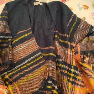 Zara poncho size M (8-10 fit)